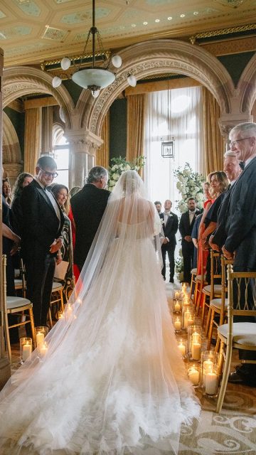 Walk down the aisle with G & E on their wedding day. 

Classic white and green florals in keeping with the grandeur of the venue. 

Thoughtfully planned by @georginaalexanderwed this wedding was the epitome of a classic and elegant London Wedding. 

For the florals we focused on where we could make the most impact, the ceremony backdrop, wedding party flowers and table arrangements.

After months of planning seeing it come together so perfectly on the day was pure joy (and relief).

Wedding Planner @georginaalexanderwed 
Photography @ela.tatiana.photography 
HMUA @oliviamillsmua 
Venue @stpancraslondon 
Chairs and Aisle runner @hostwithstyle